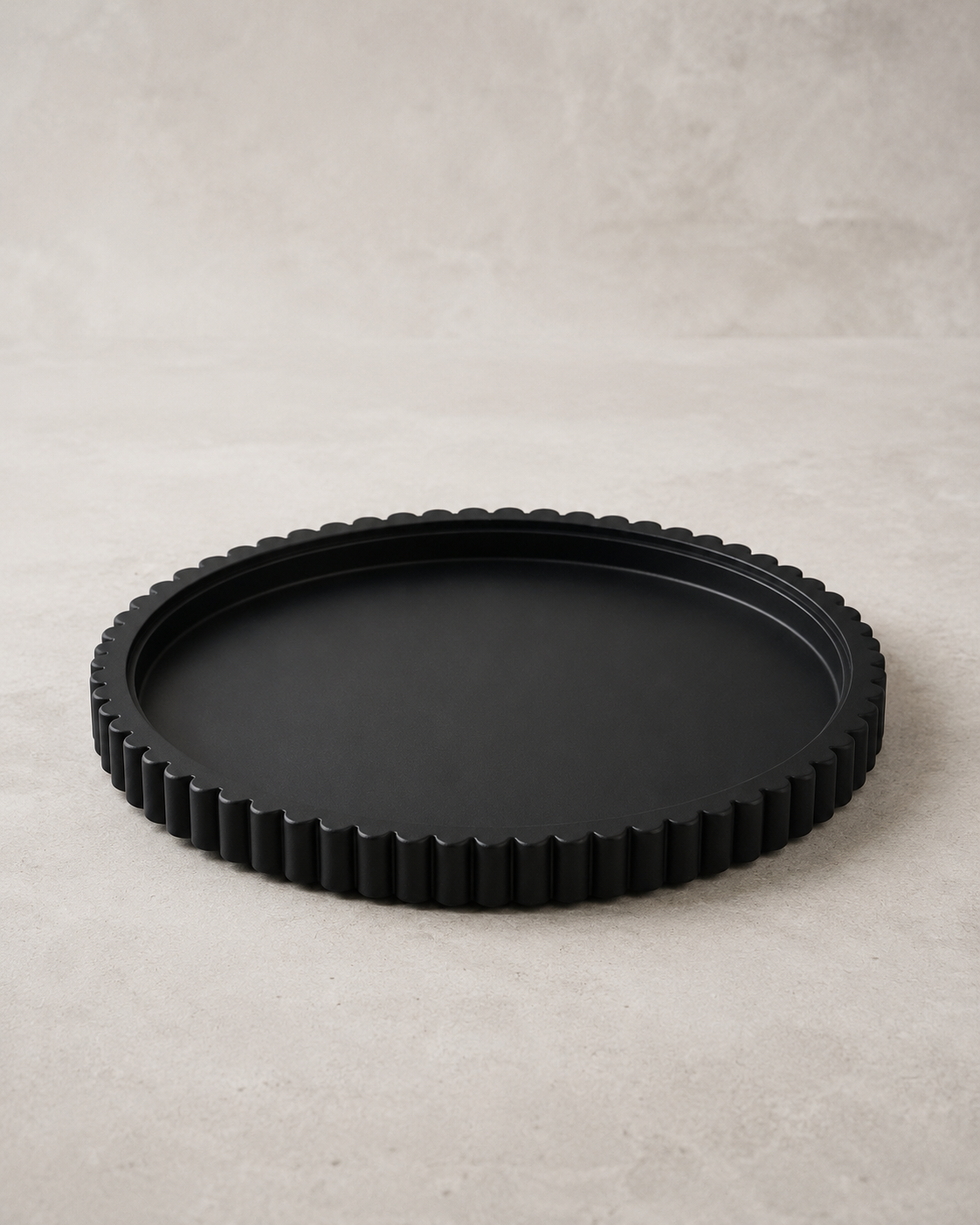 Riva Black Fluted Round Tray